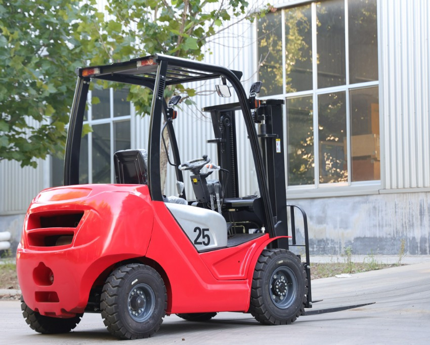 Müller Machinery MFD 25 - Chariot élévateur diesel: photos 3 Müller Machinery MFD 25 - Chariot élévateur diesel: photos 3