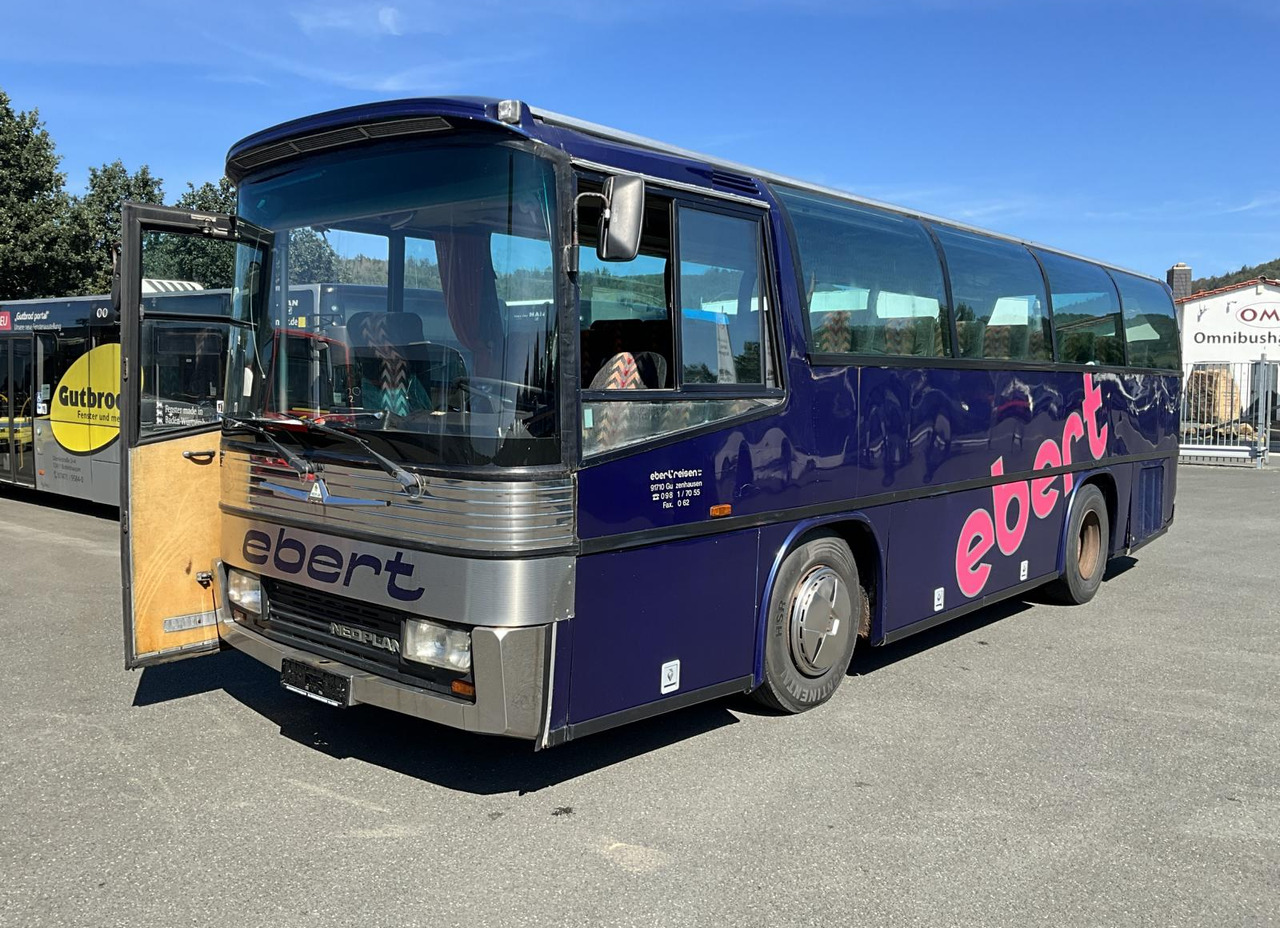 Neoplan N 212 - Autocar: photos 2 Neoplan N 212 - Autocar: photos 2