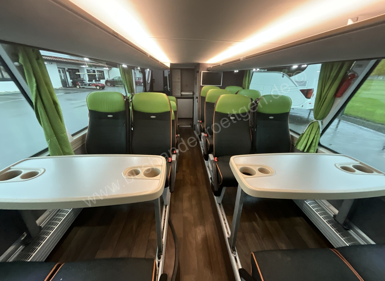 Bus à impériale Neoplan Skyliner L: photos 11