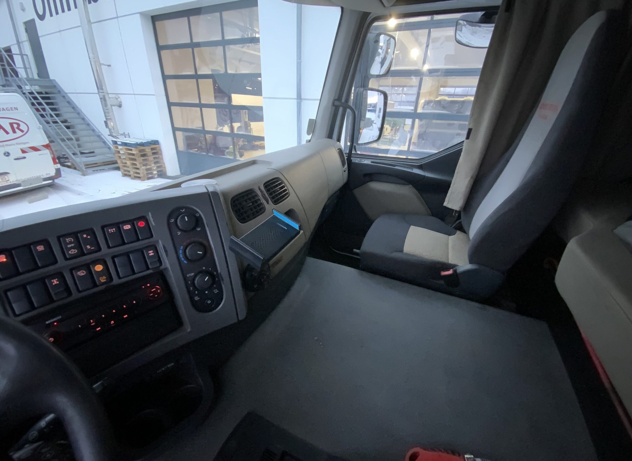 Camion benne Renault Premium 460.32 8x4 Dxi: photos 18 Camion benne Renault Premium 460.32 8x4 Dxi: photos 18