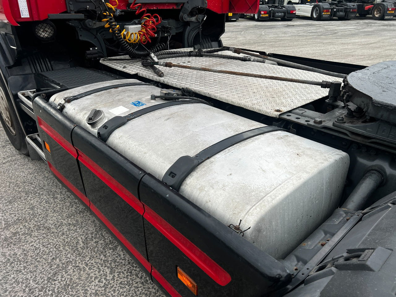Scania R124-420 Topline, Manual, Retarder - Tracteur routier: photos 5 Scania R124-420 Topline, Manual, Retarder - Tracteur routier: photos 5