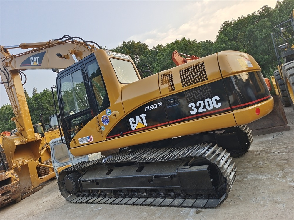 CAT 320 C L - Pelle sur chenille: photos 1 CAT 320 C L - Pelle sur chenille: photos 1