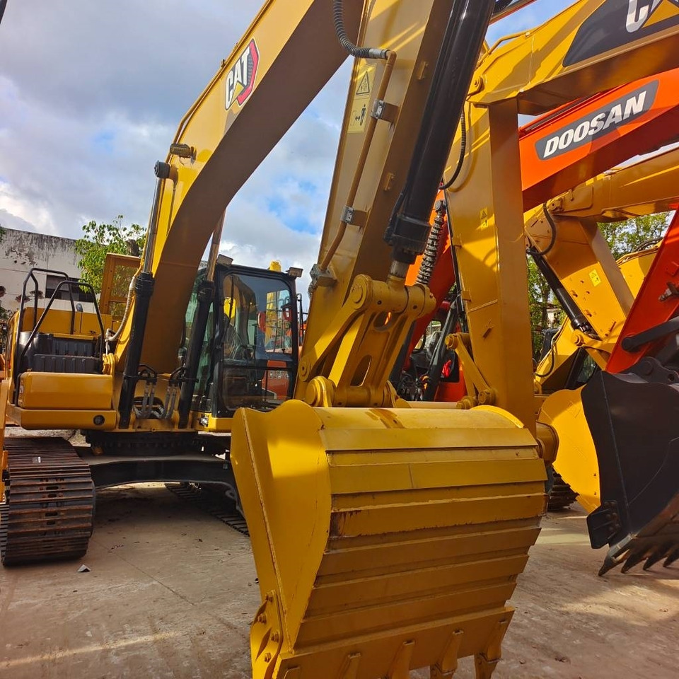 CAT 320 GC - Pelle sur chenille: photos 4 CAT 320 GC - Pelle sur chenille: photos 4