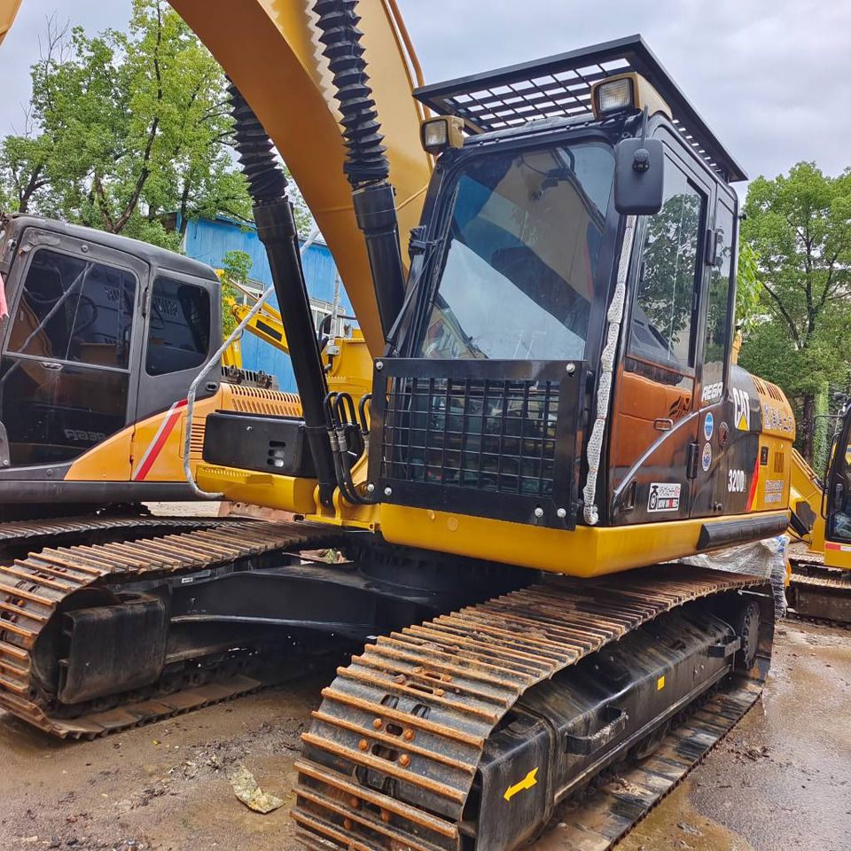 CAT 320D2 - Pelle sur chenille: photos 1 CAT 320D2 - Pelle sur chenille: photos 1