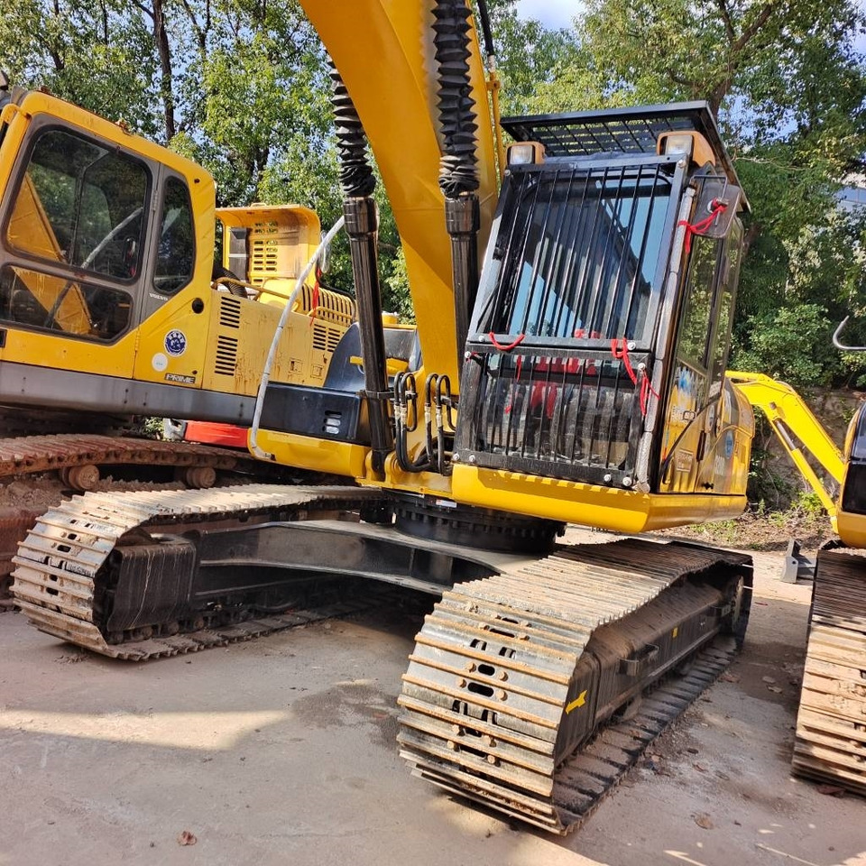 CAT 320DL - Pelle sur chenille: photos 3 CAT 320DL - Pelle sur chenille: photos 3