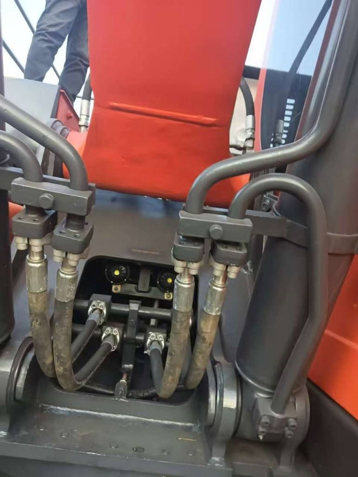 Doosan DX 225 LC-9C - Pelle sur chenille: photos 3 Doosan DX 225 LC-9C - Pelle sur chenille: photos 3