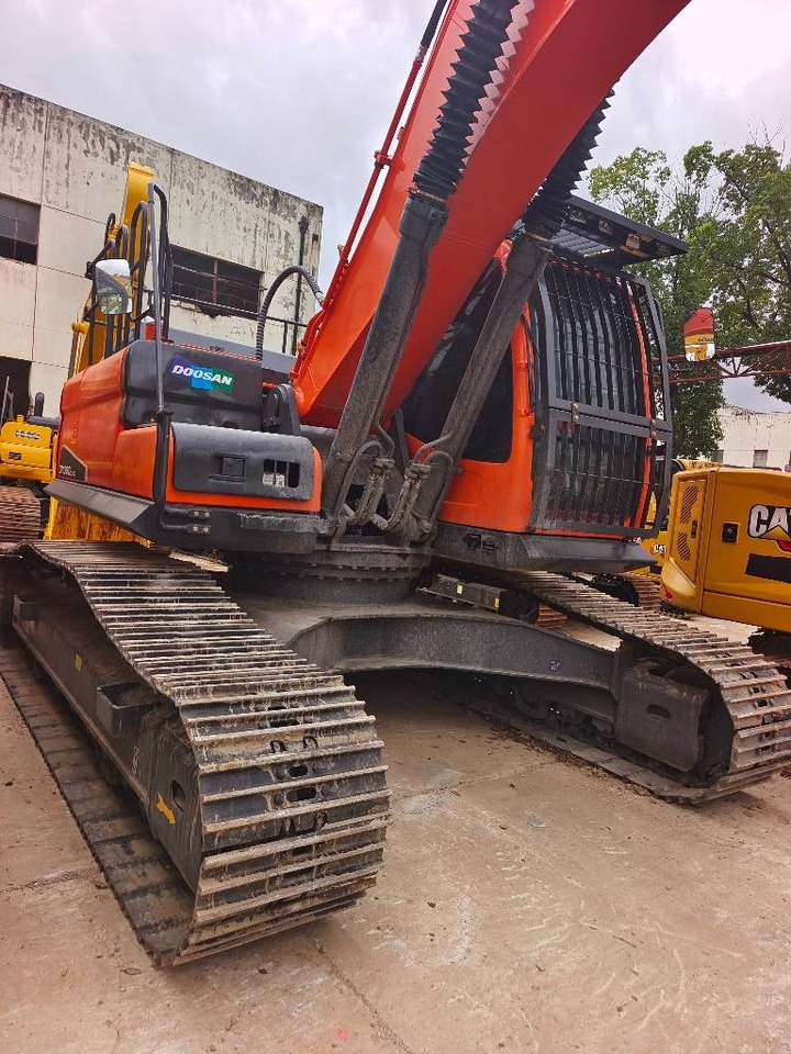 Doosan DX 300 - Pelle sur chenille: photos 3 Doosan DX 300 - Pelle sur chenille: photos 3