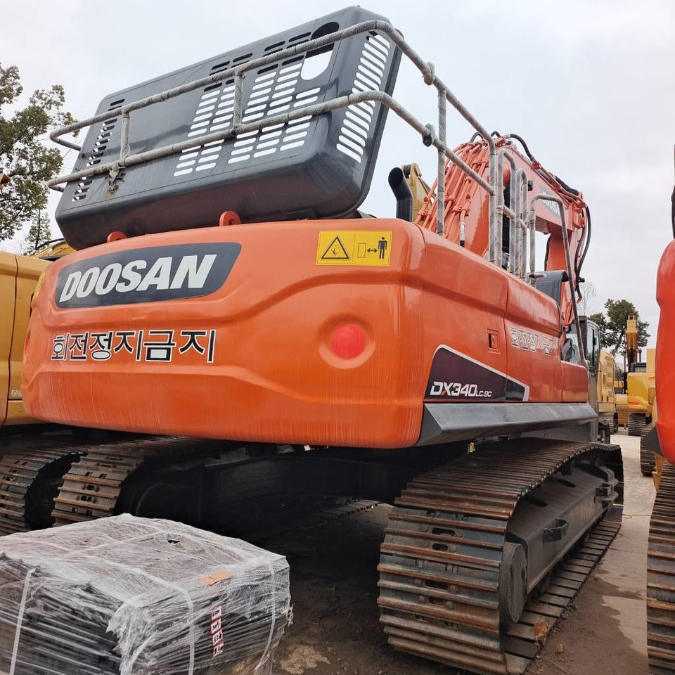 Doosan DX 300 LC - Pelle sur chenille: photos 5 Doosan DX 300 LC - Pelle sur chenille: photos 5