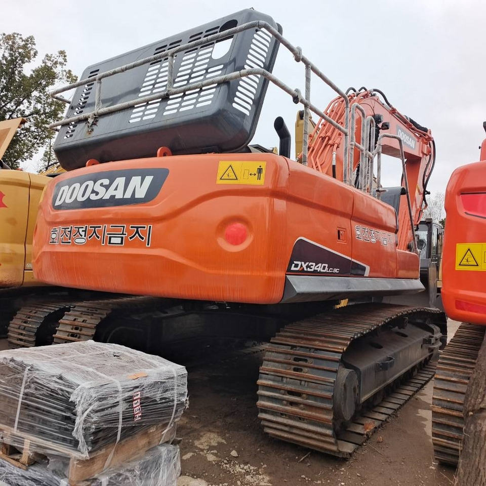 Doosan DX 300 LC - Pelle sur chenille: photos 4 Doosan DX 300 LC - Pelle sur chenille: photos 4