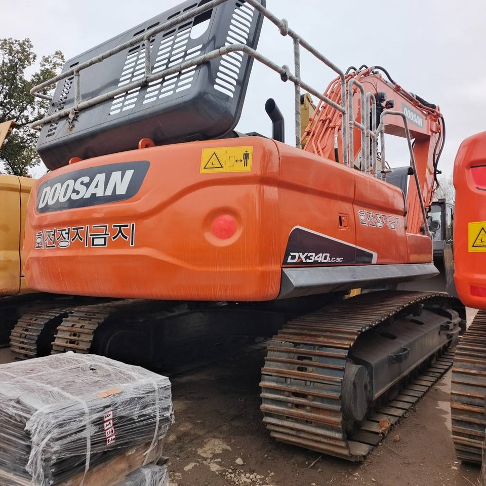 Doosan DX 300 LC - Pelle sur chenille: photos 2 Doosan DX 300 LC - Pelle sur chenille: photos 2