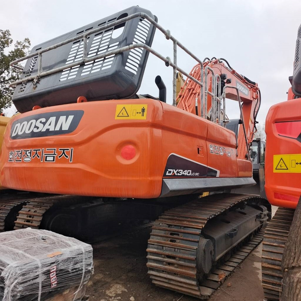 Doosan DX 300 LC - Pelle sur chenille: photos 3 Doosan DX 300 LC - Pelle sur chenille: photos 3