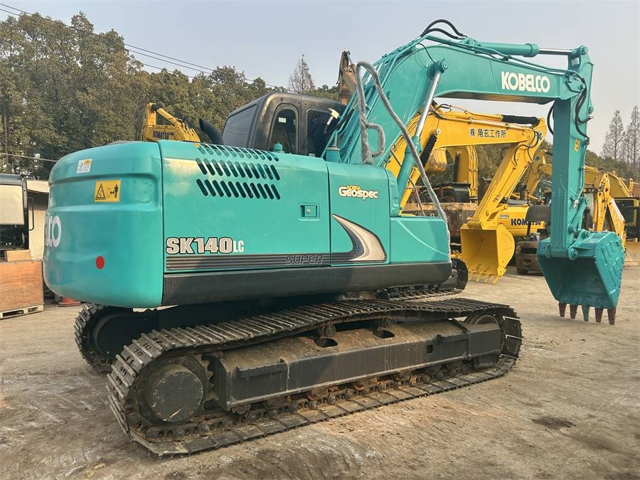 Kobelco SK 140 - Pelle sur chenille: photos 1 Kobelco SK 140 - Pelle sur chenille: photos 1