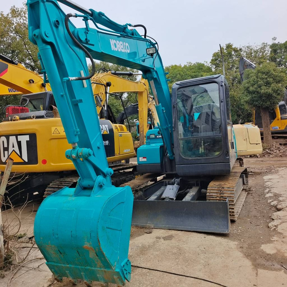 Kobelco SK 75 CSR - Pelle sur chenille: photos 1 Kobelco SK 75 CSR - Pelle sur chenille: photos 1