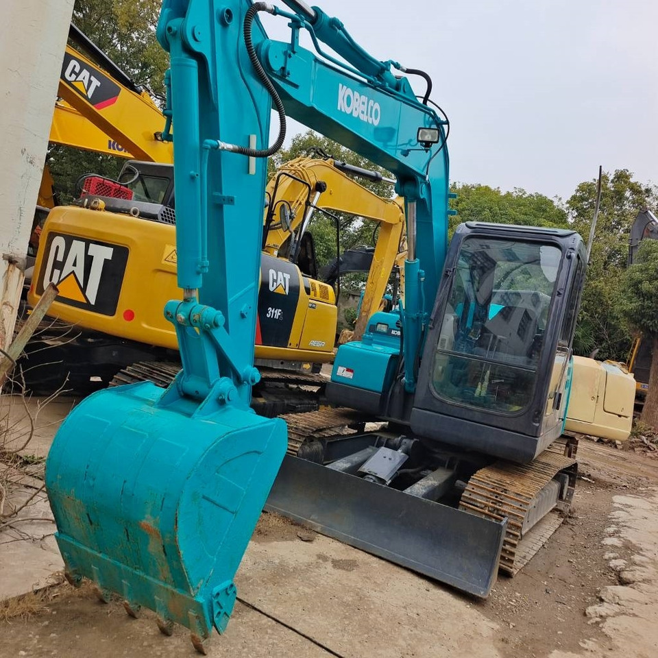Kobelco SK 75 CSR - Pelle sur chenille: photos 4 Kobelco SK 75 CSR - Pelle sur chenille: photos 4