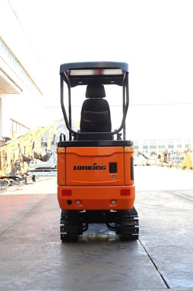 Lonking LG 6018 - Pelle sur chenille: photos 3 Lonking LG 6018 - Pelle sur chenille: photos 3