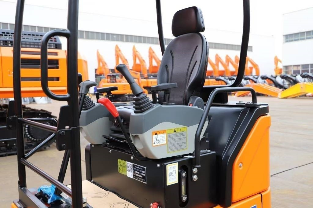 Lonking LG 6020 - Pelle sur chenille: photos 3 Lonking LG 6020 - Pelle sur chenille: photos 3