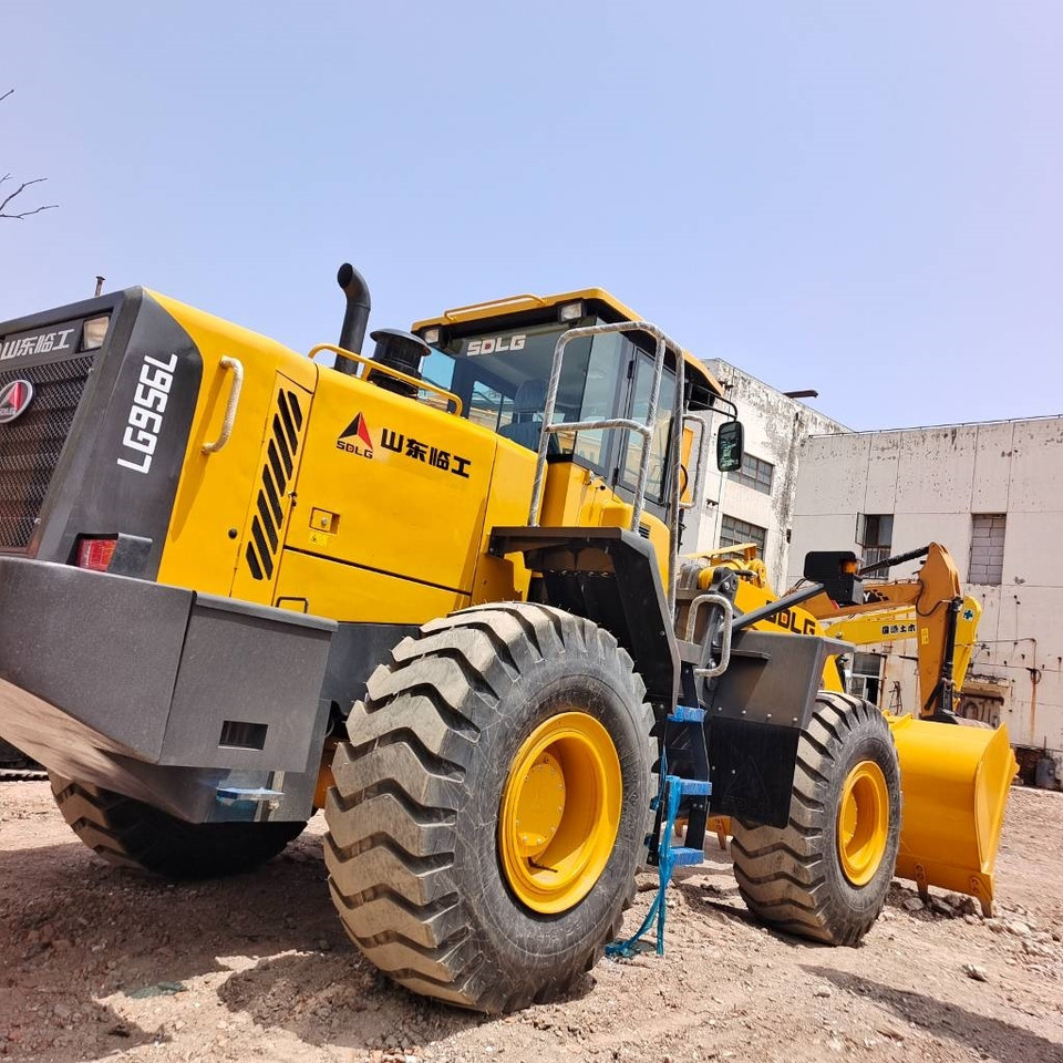 SDLG LG 956 - Chargeuse sur pneus: photos 4 SDLG LG 956 - Chargeuse sur pneus: photos 4