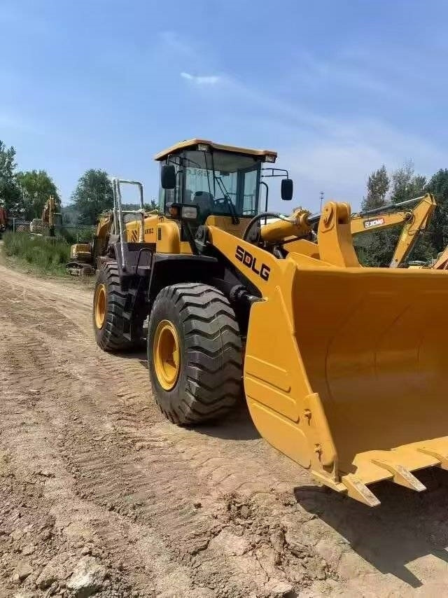 SDLG LG 956 L - Chargeuse sur pneus: photos 3 SDLG LG 956 L - Chargeuse sur pneus: photos 3