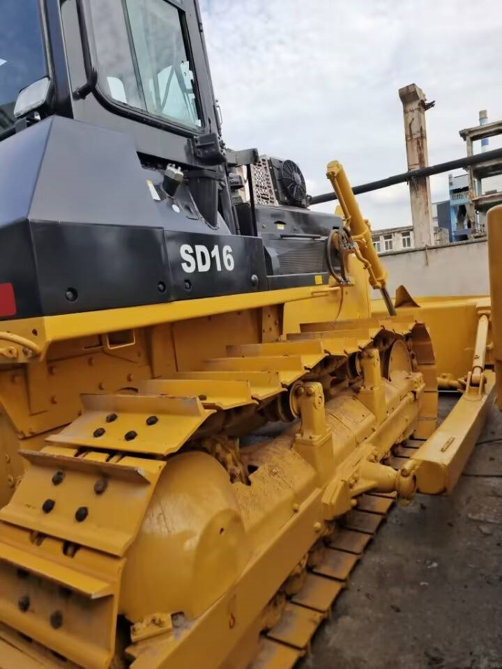 Shantui SD16 - Bulldozer: photos 3 Shantui SD16 - Bulldozer: photos 3