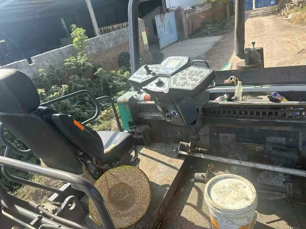 Vögele 1800-3 - Finisseur: photos 5 Vögele 1800-3 - Finisseur: photos 5