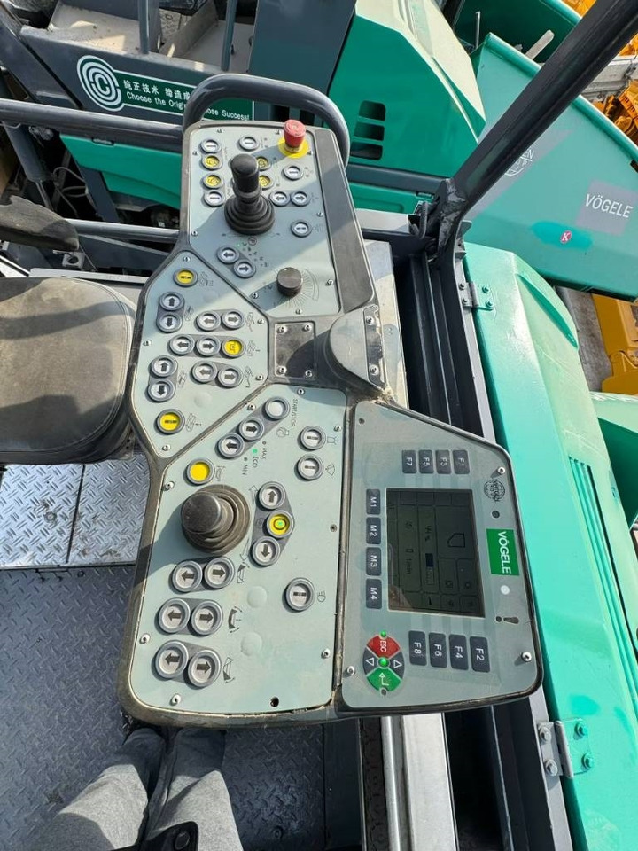 Vögele 1800-3 - Finisseur: photos 4 Vögele 1800-3 - Finisseur: photos 4