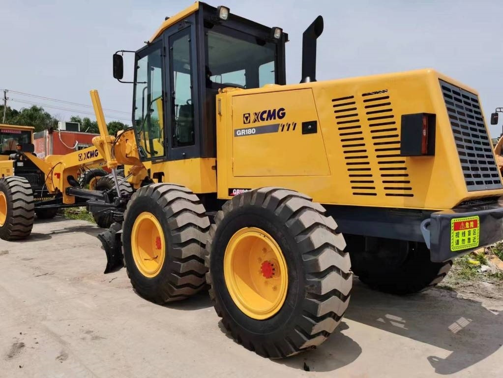 XCMG GR 180 - Niveleuse: photos 4 XCMG GR 180 - Niveleuse: photos 4