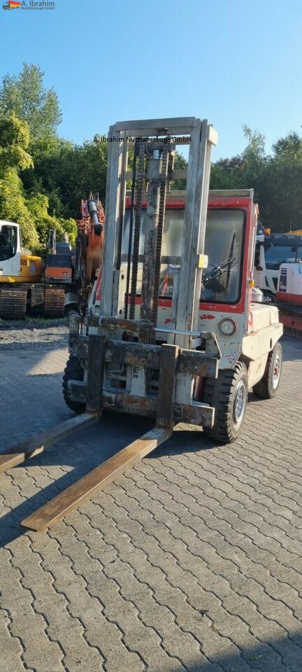 Chariot élévateur diesel Linde H 70, 7 t Stapler gut: photos 15