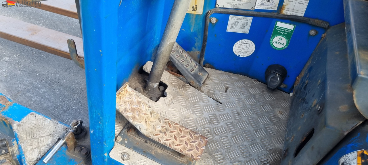 M4-25.3F Moffett Mitnahmestapler - Chariot embarqué: photos 2 M4-25.3F Moffett Mitnahmestapler - Chariot embarqué: photos 2