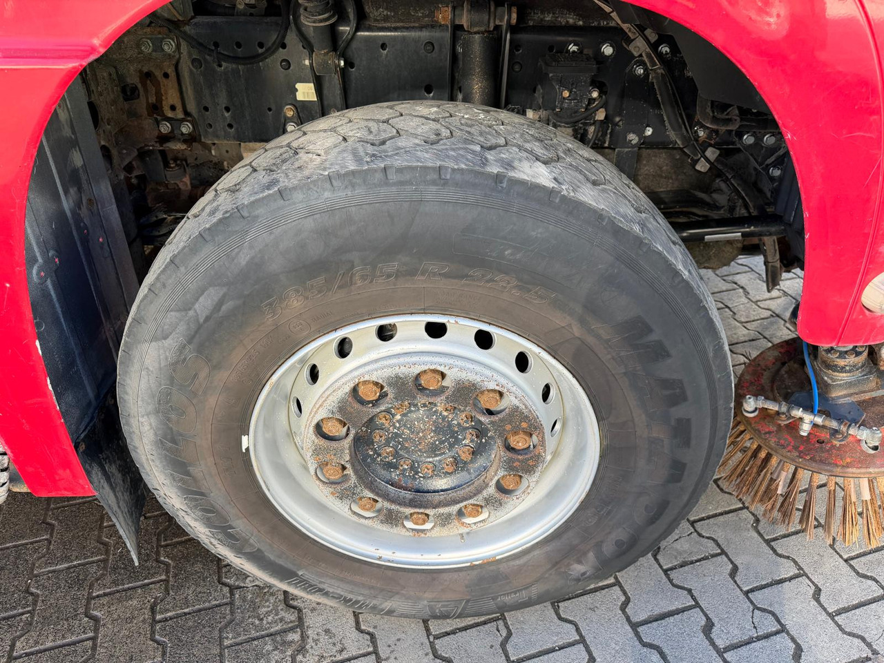 MAN TGS 18.440 Brock SL 280 2 Jumbo S 2 Seiten + HD | 12053 St. - Balayeuse de voirie: photos 4 MAN TGS 18.440 Brock SL 280 2 Jumbo S 2 Seiten + HD | 12053 St. - Balayeuse de voirie: photos 4