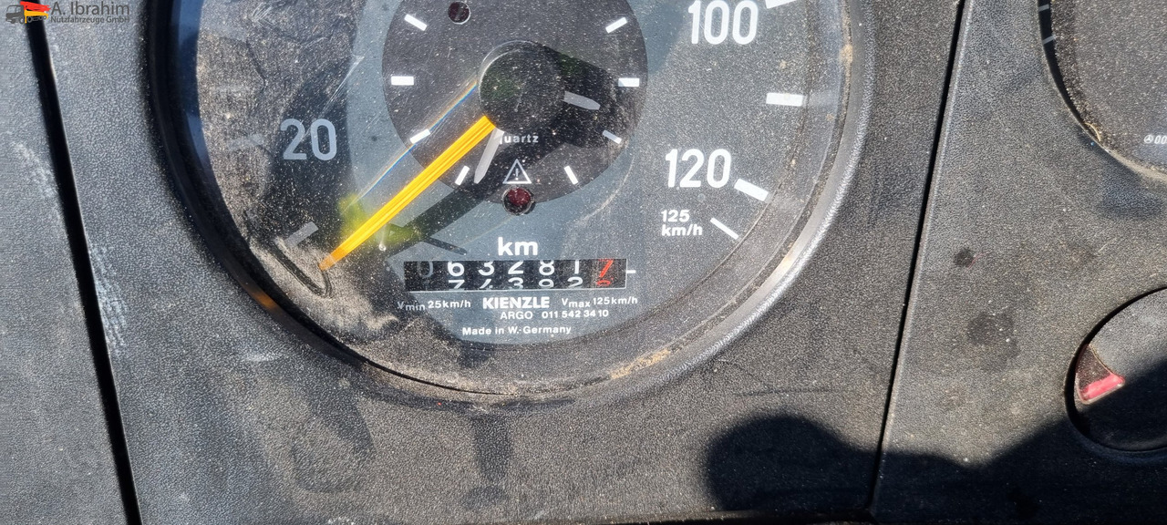 Mercedes-Benz 1722 Dachdeckerkran Cormach 30000 TECH, - Camion grue, Camion plateau: photos 3 Mercedes-Benz 1722 Dachdeckerkran Cormach 30000 TECH, - Camion grue, Camion plateau: photos 3