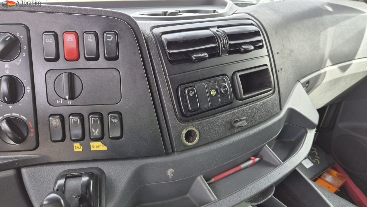 Mercedes-Benz 2540L Frigoblock, 6x2 Lenk-Liftachse - Camion frigorifique: photos 2 Mercedes-Benz 2540L Frigoblock, 6x2 Lenk-Liftachse - Camion frigorifique: photos 2