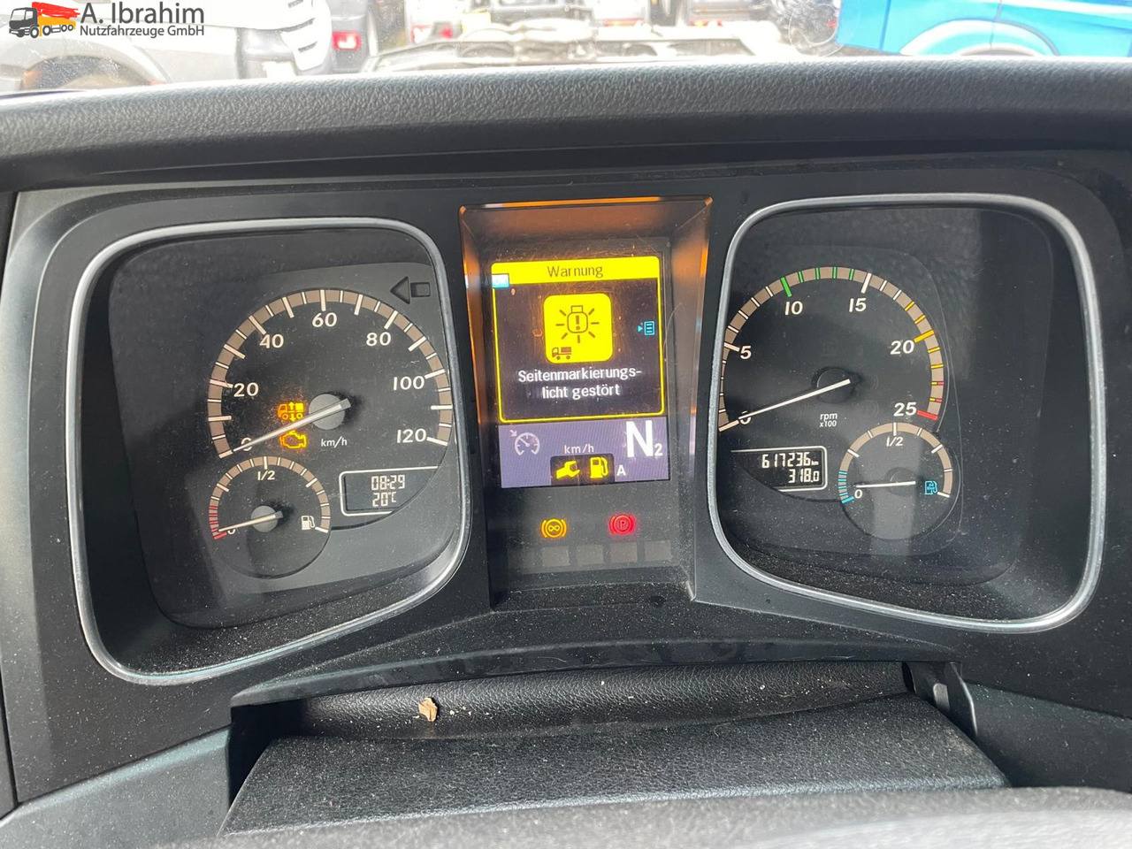 Mercedes-Benz Actros 2545 6x2 Pritsche Kran HIAB 166 - Camion plateau, Camion grue: photos 2 Mercedes-Benz Actros 2545 6x2 Pritsche Kran HIAB 166 - Camion plateau, Camion grue: photos 2