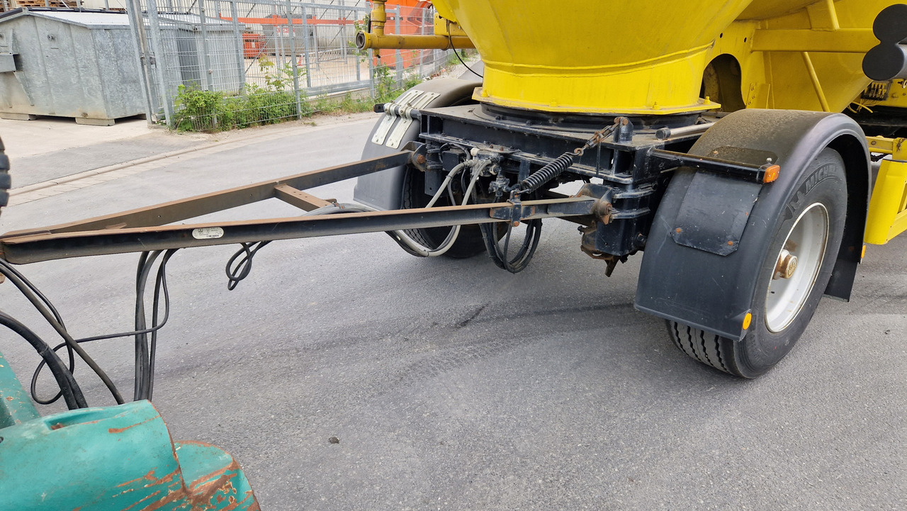 SPITZER SAPI 1832 Topzustand, einsatzbereit - Remorque citerne: photos 3 SPITZER SAPI 1832 Topzustand, einsatzbereit - Remorque citerne: photos 3