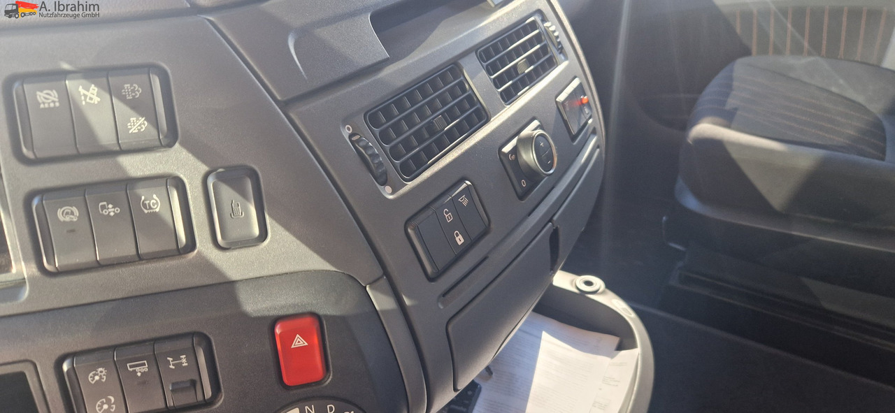 Daf XF450 FT Retarder, Standklima - Tracteur routier: photos 5 Daf XF450 FT Retarder, Standklima - Tracteur routier: photos 5