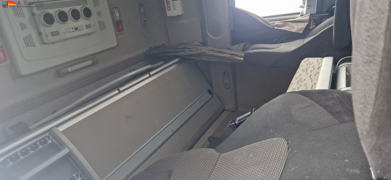 Daf XF460 FT Vollspoiler, Retarder Klima - Tracteur routier: photos 5 Daf XF460 FT Vollspoiler, Retarder Klima - Tracteur routier: photos 5