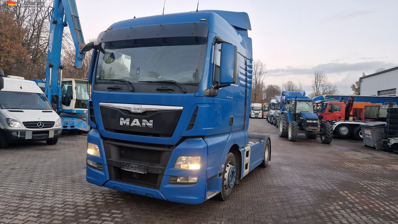 Tracteur routier MAN 18.480 TGX XLX Retarder 2x Tank deutsches Fahrzeug, einsatzbereit: photos 8