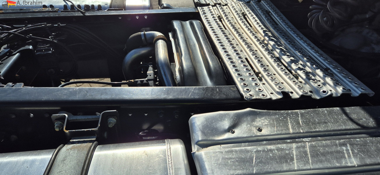 MAN TGX 18.460 Retarder, Klima, 1. Hand 04 2018 - Tracteur routier: photos 4 MAN TGX 18.460 Retarder, Klima, 1. Hand 04 2018 - Tracteur routier: photos 4