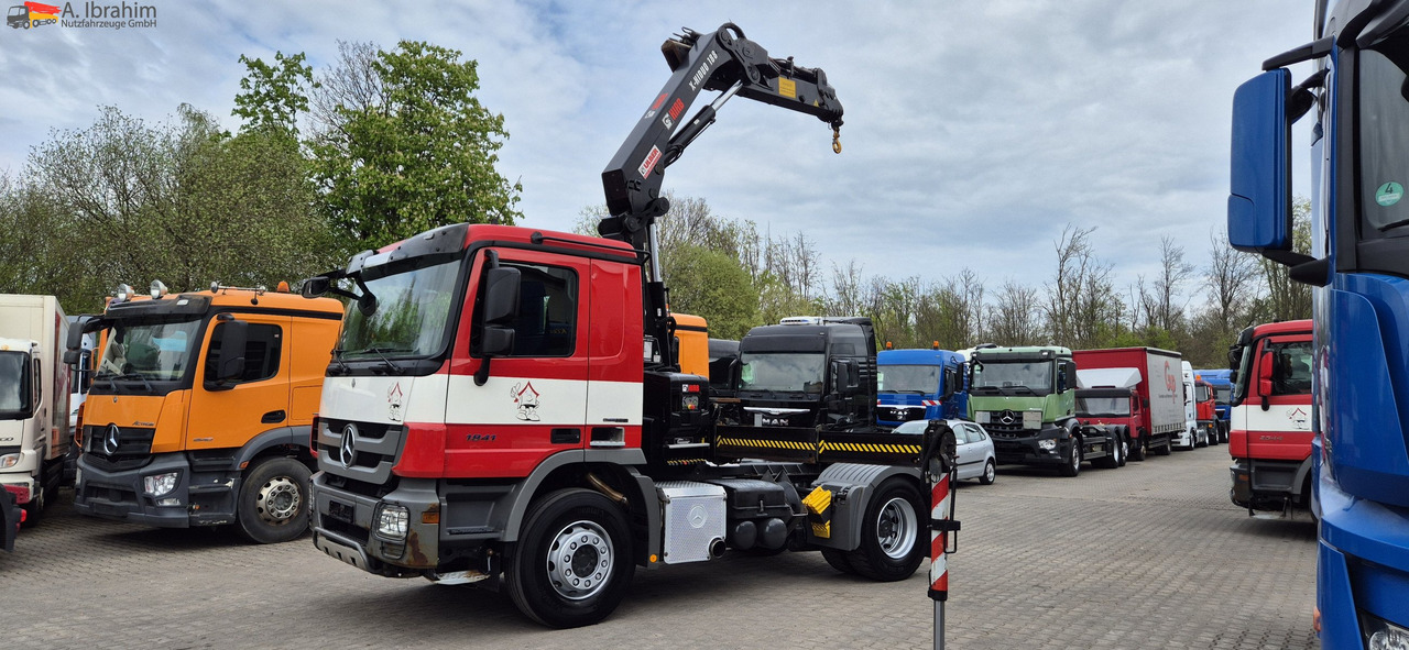 Mercedes-Benz 1841 Kran HIAB 166Bj. 2016 Funk FB ,mp3 - Tracteur routier: photos 1 Mercedes-Benz 1841 Kran HIAB 166Bj. 2016 Funk FB ,mp3 - Tracteur routier: photos 1