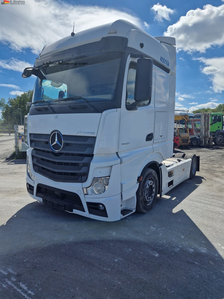 Mercedes-Benz 1842 LS Retarder Klima, Zustand gut, fehlerfrei deutsches Fahrzeug - Tracteur routier: photos 1 Mercedes-Benz 1842 LS Retarder Klima, Zustand gut, fehlerfrei deutsches Fahrzeug - Tracteur routier: photos 1