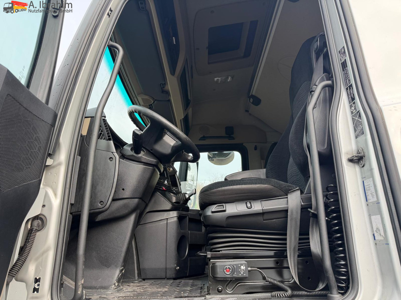 Mercedes-Benz 1842LS Retarder | 4x2 | Klima | Mega - Tracteur routier: photos 5 Mercedes-Benz 1842LS Retarder | 4x2 | Klima | Mega - Tracteur routier: photos 5