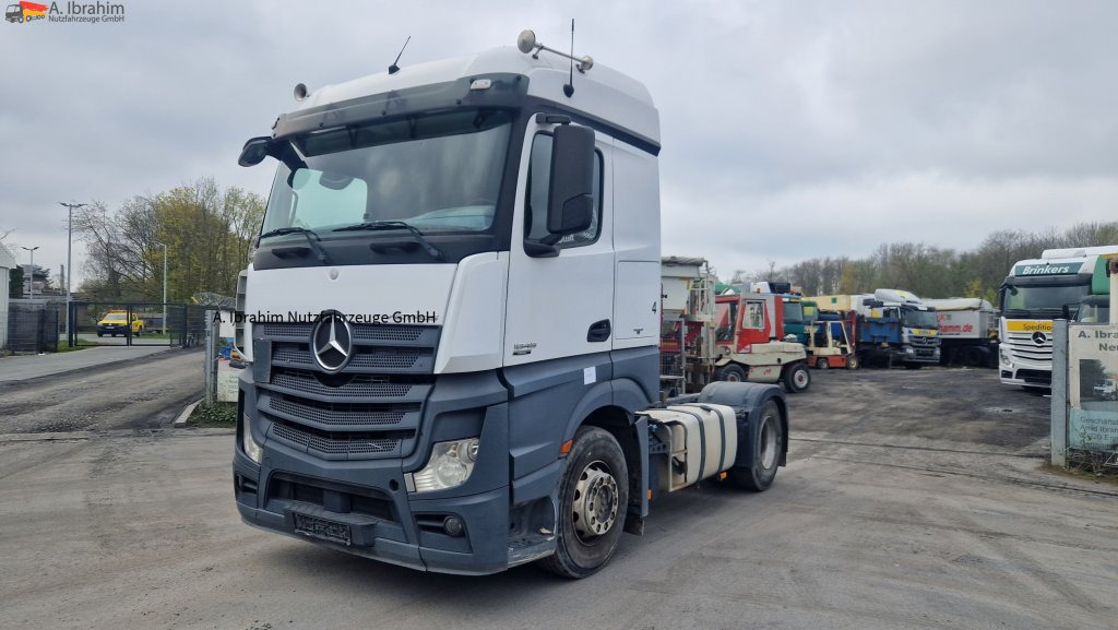 Mercedes-Benz 1845 Kipphydraulik - Tracteur routier: photos 1 Mercedes-Benz 1845 Kipphydraulik - Tracteur routier: photos 1