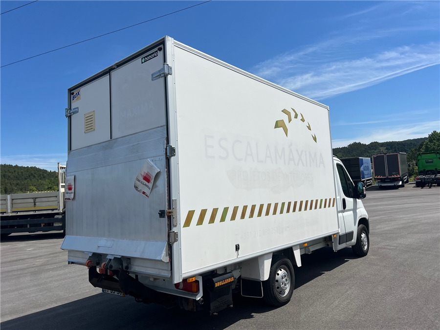 PEUGEOT BOXER - Fourgon grand volume: photos 4 PEUGEOT BOXER - Fourgon grand volume: photos 4