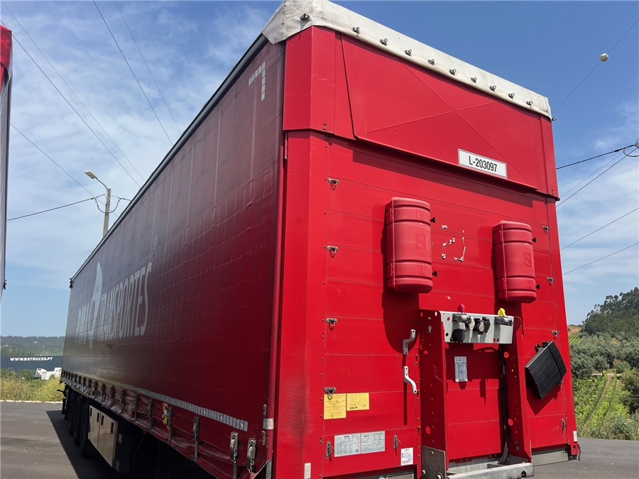 SCHMITZ CARGOBULL SCB-S3T TETO ELEVAR - Semi-remorque rideaux coulissants: photos 2 SCHMITZ CARGOBULL SCB-S3T TETO ELEVAR - Semi-remorque rideaux coulissants: photos 2