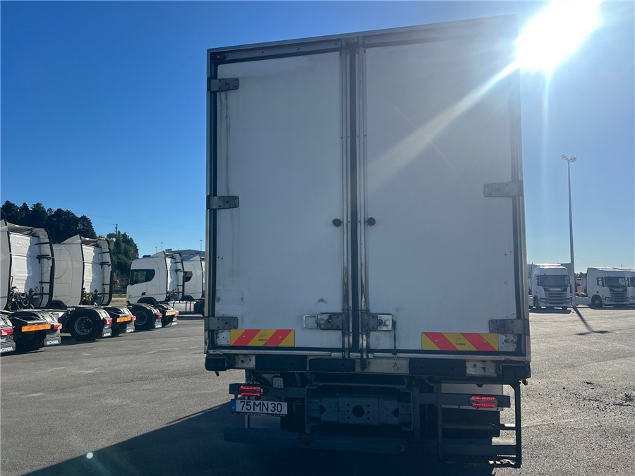 Volvo FM 9 - Camion frigorifique: photos 5 Volvo FM 9 - Camion frigorifique: photos 5