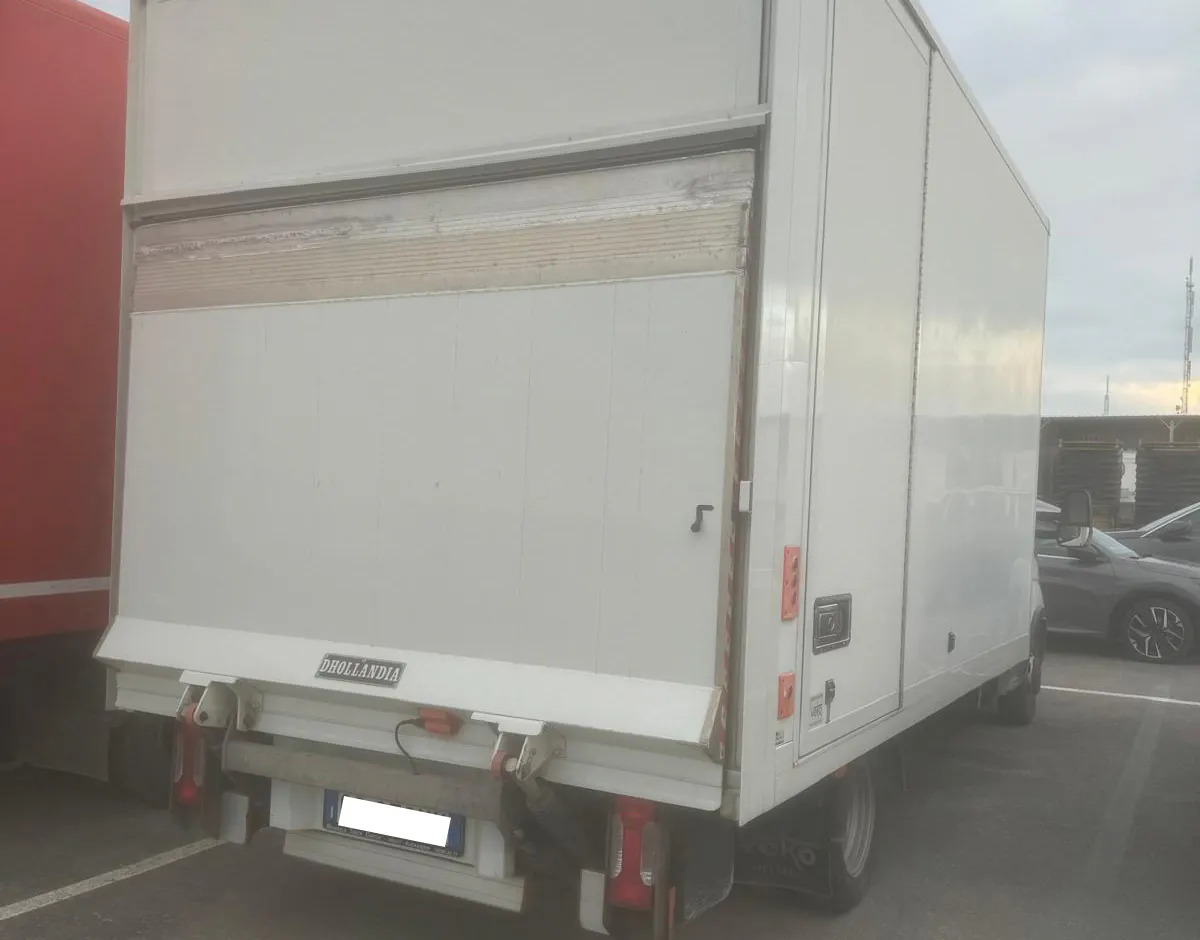IVECO DAILY 35C14 - Fourgon grand volume: photos 2 IVECO DAILY 35C14 - Fourgon grand volume: photos 2
