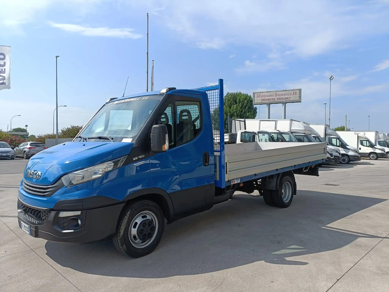 IVECO DAILY 35C15 - Utilitaire plateau: photos 3 IVECO DAILY 35C15 - Utilitaire plateau: photos 3