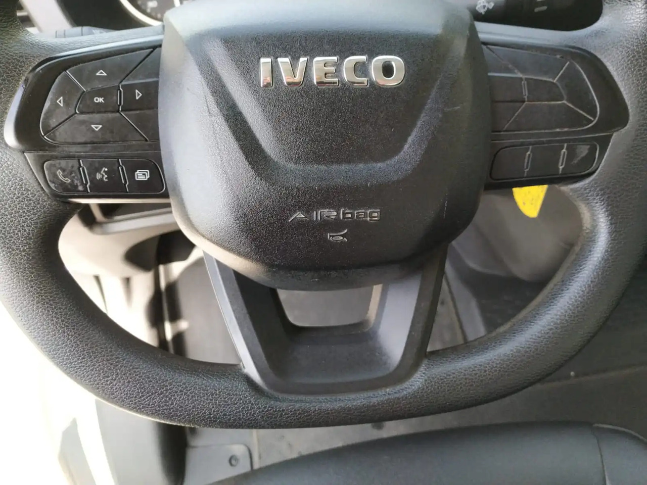 Utilitaire benne IVECO DAILY 35C16 6 POSTI 3000 CC: photos 11