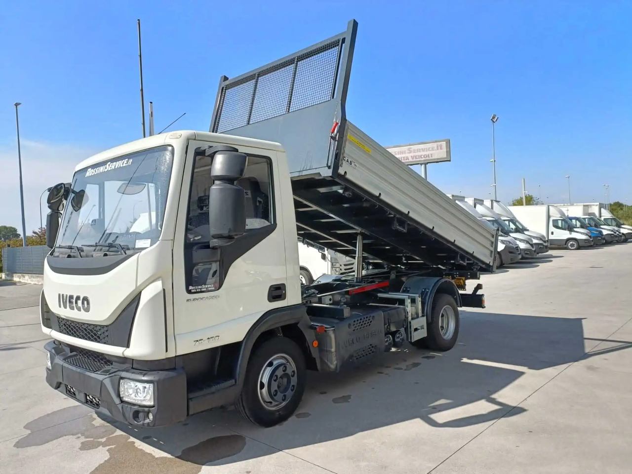 IVECO EUROCARGO 75E16 - Camion benne: photos 2 IVECO EUROCARGO 75E16 - Camion benne: photos 2