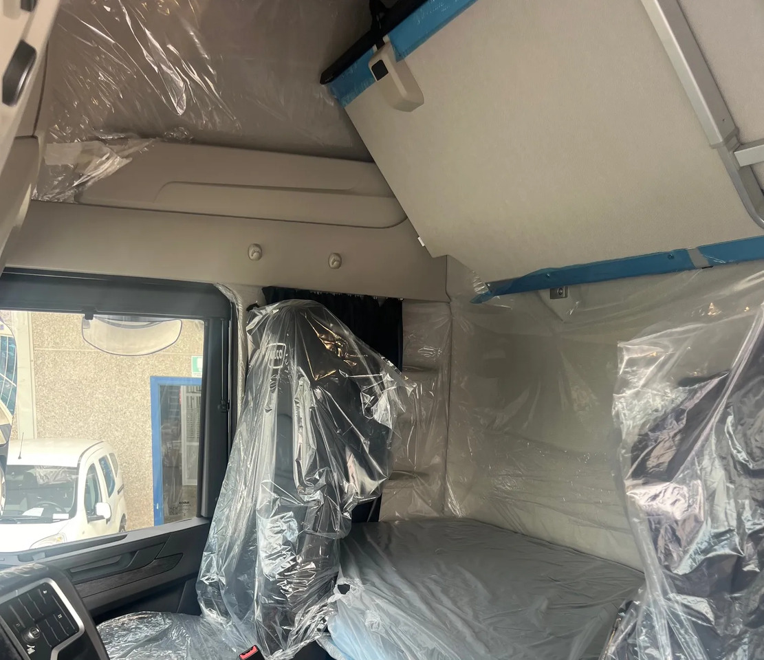 Châssis cabine IVECO S-WAY 570 TP FULL: photos 13