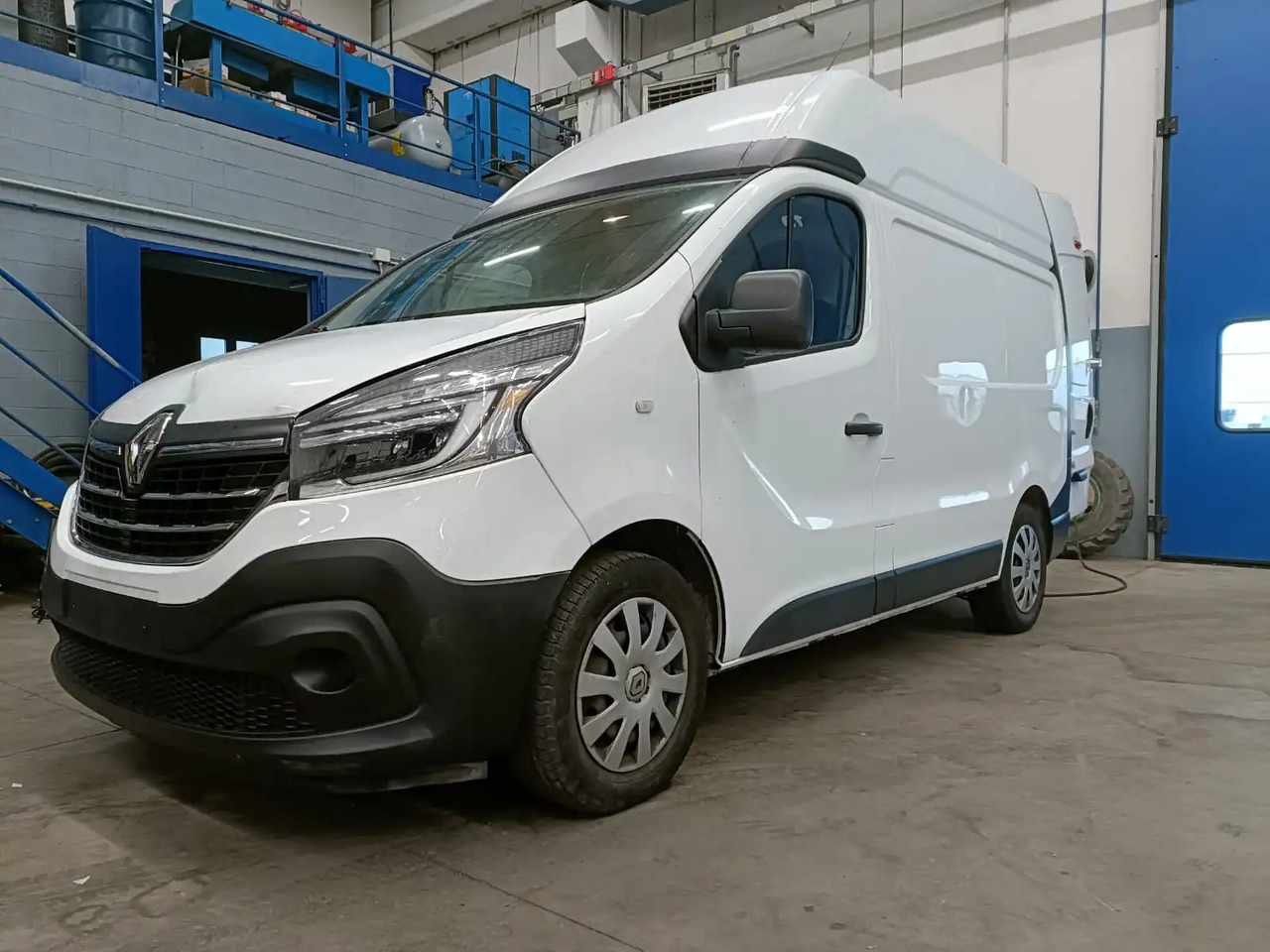 RENAULT TRAFIC 1200 L1H2 - Fourgon utilitaire: photos 1 RENAULT TRAFIC 1200 L1H2 - Fourgon utilitaire: photos 1